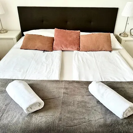 Gæstehus Szent Orban Panzio - Kutyabarat 4*