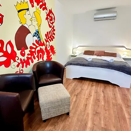 Szent Orban Panzio - Kutyabarat 4*